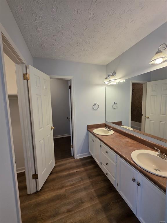 Building Photo - 6225 Whitewater Ct