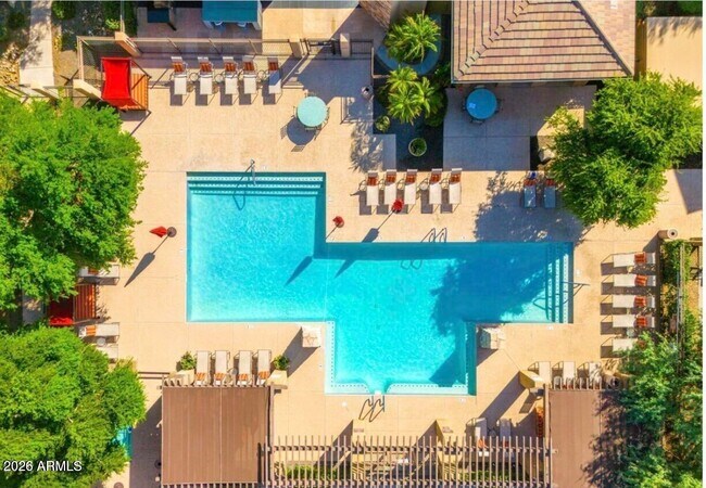 Building Photo - 20100 N 78th Pl