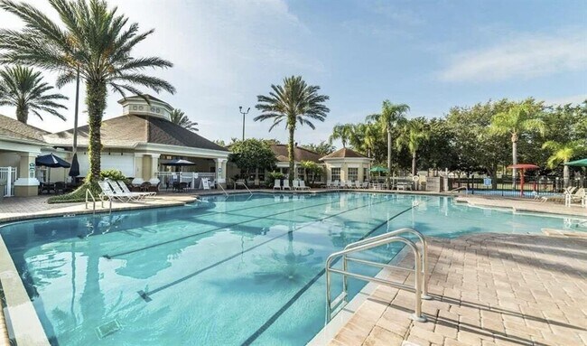 Building Photo - 8103 Coconut Palm Way