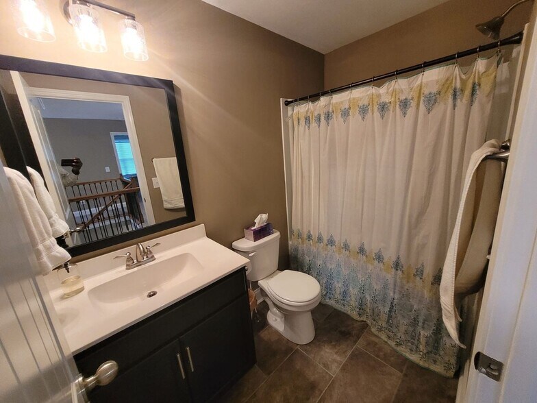 Building Photo - 249 Crusaw Dr