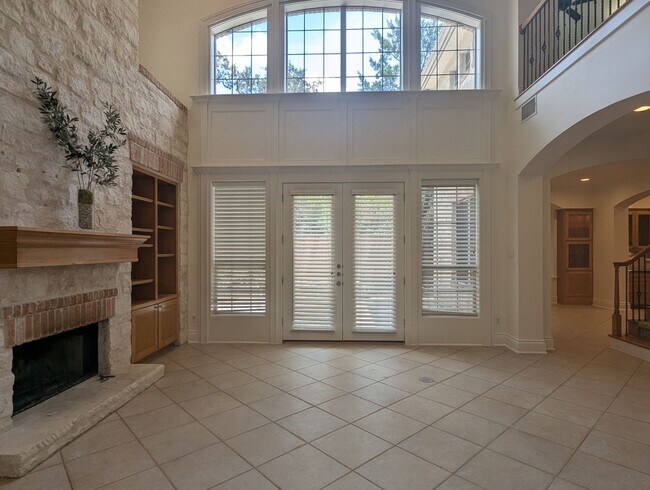 Building Photo - Serene 3 Bed / 3 Bath in Great Austin Loca...