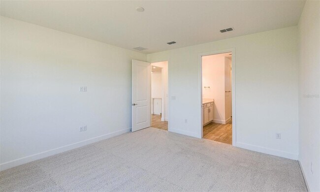 Building Photo - 6957 Honeybell Dr