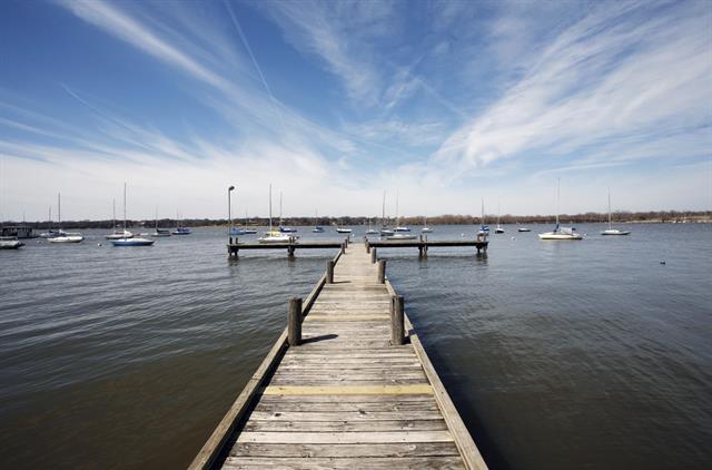 Building Photo - 9443 Waterview Rd