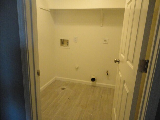 Building Photo - 7431 Colony Bend Ln
