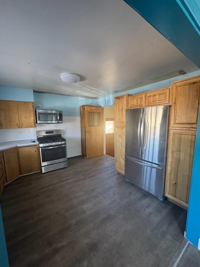 Building Photo - 1336 1st W Ave