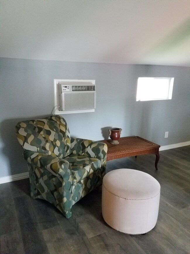 Building Photo - 353 Brahan Blvd