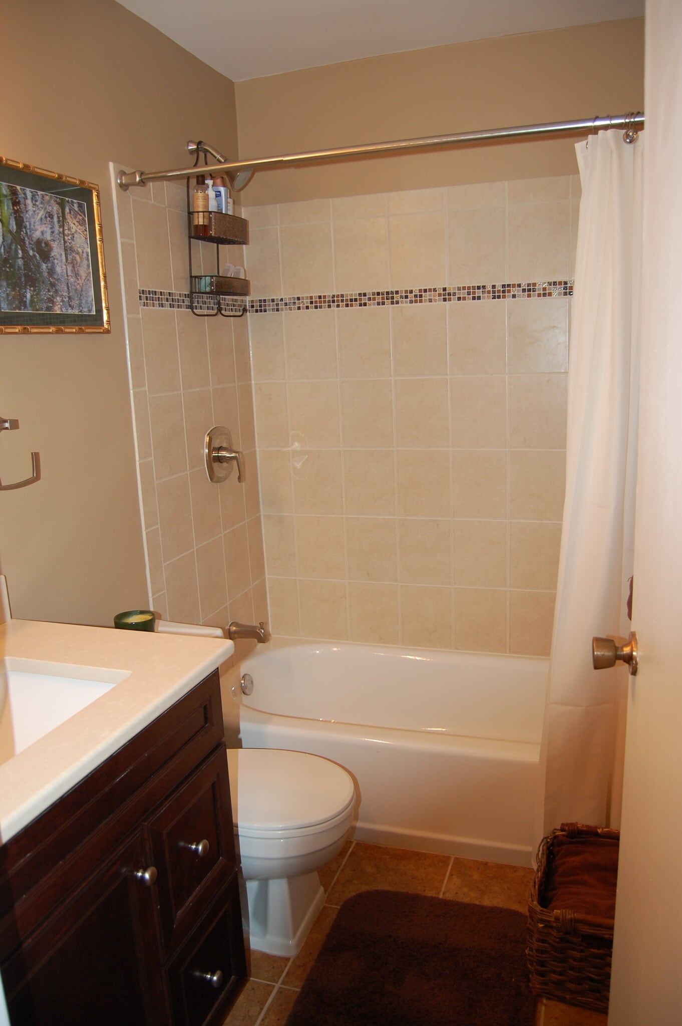 Tub/Shower - 1636 N Wells St