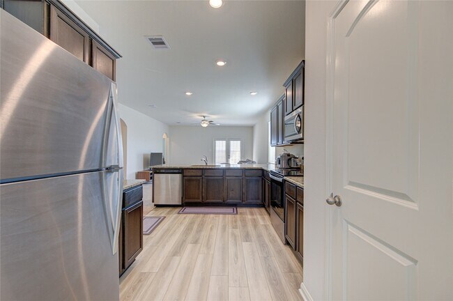 Building Photo - 10702 Millet Ct