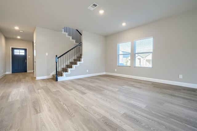 Building Photo - 603 Stagg St