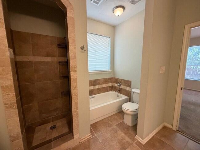 Building Photo - 13123 Burgundy Point