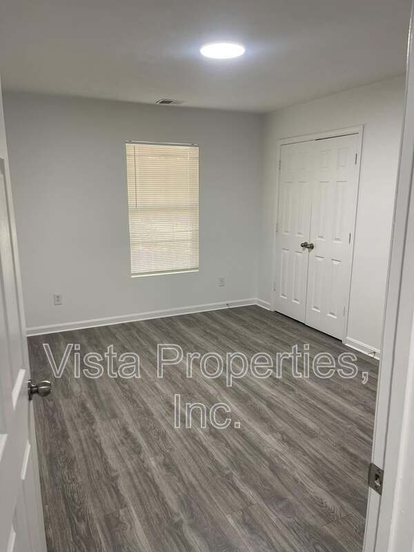 Building Photo - 4809 St Leo Pl