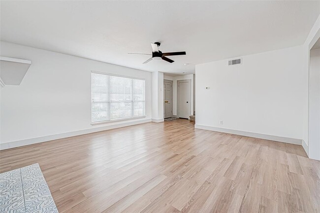 Building Photo - 4040 San Felipe St