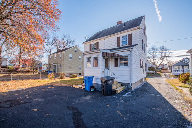 Building Photo - 232 Brown St