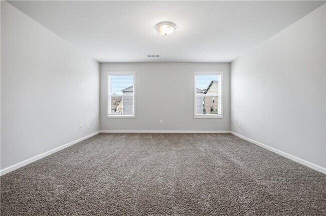 Building Photo - 2053 Hamilton Lake Pkwy