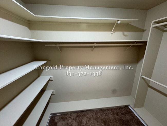 Building Photo - 2-Bedroom 1-Bath Condo with Fireplace, New...