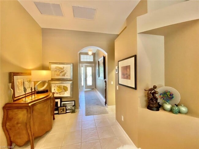 Building Photo - 15590 Vallecas Ln