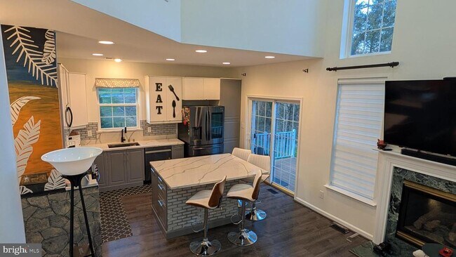 Building Photo - 109 Forelock Ct