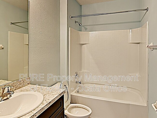 Building Photo - 9730 Pepper Tree Pl