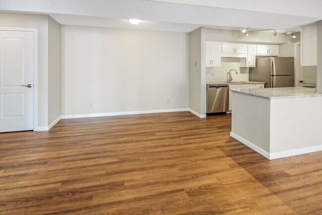 Building Photo - 324 Shirley Ridge Dr