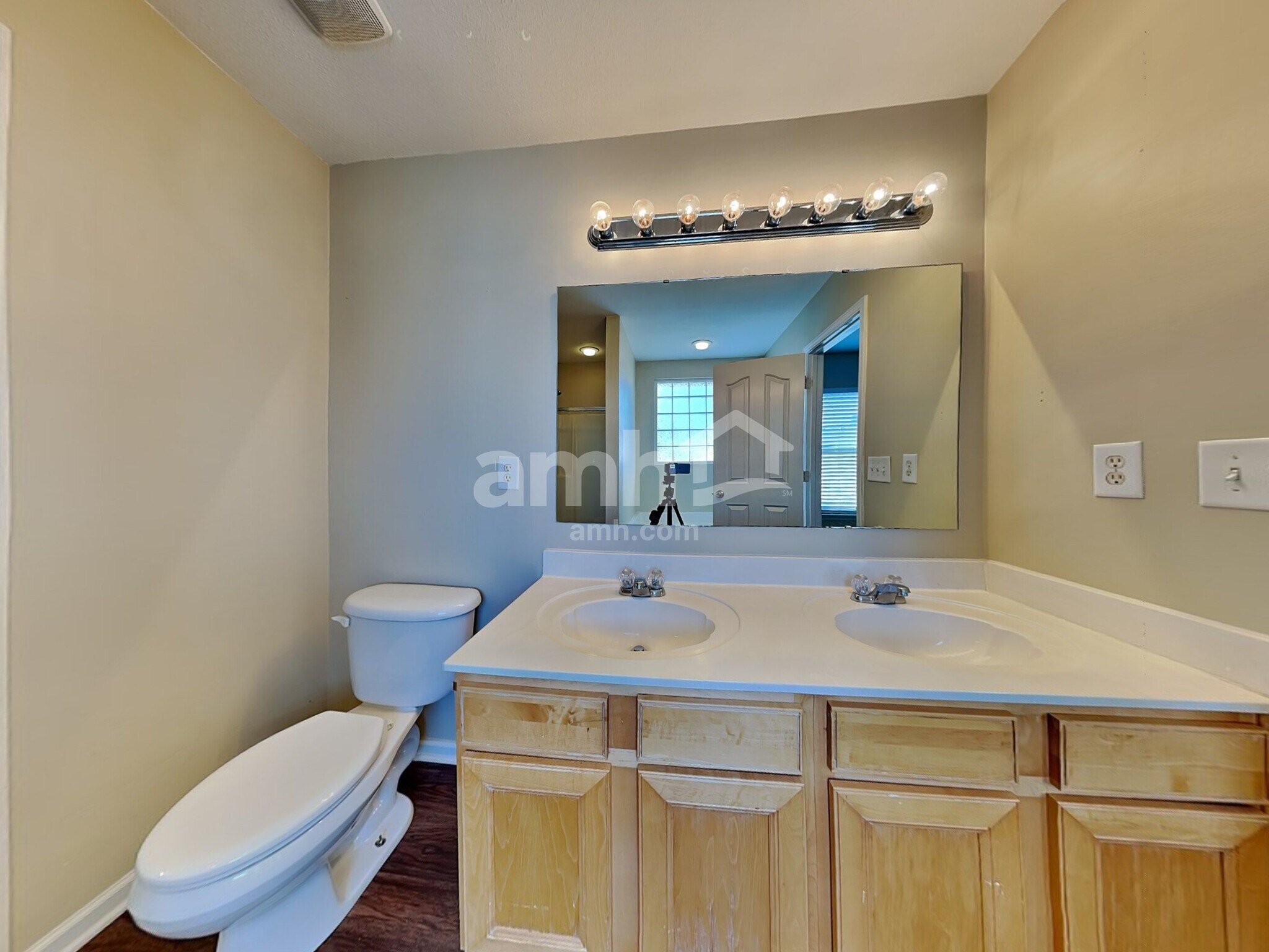 Building Photo - 8317 Rolling Meadows Ln