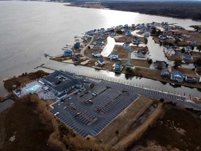 Building Photo - 3120 Amidship Dr