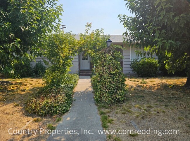 Primary Photo - 3-Bedroom House on Corner Lot Available Now!