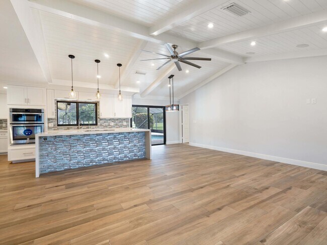 Building Photo - 19508 Hampton Dr