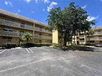 Building Photo - 5980 NW 64th Ave