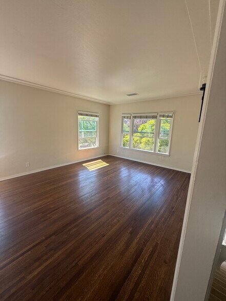 Living Room - 1332 S Cloverdale Ave