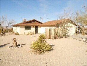Building Photo - Larger 2 Bedroom home