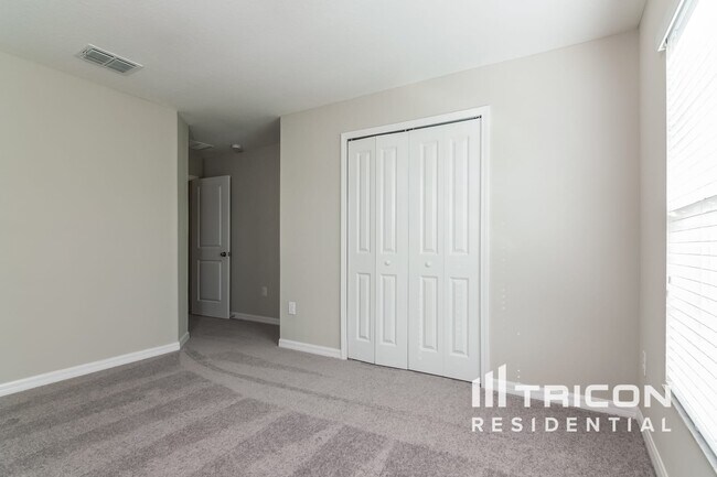 Building Photo - 1748 Broad Winged Hawk Dr