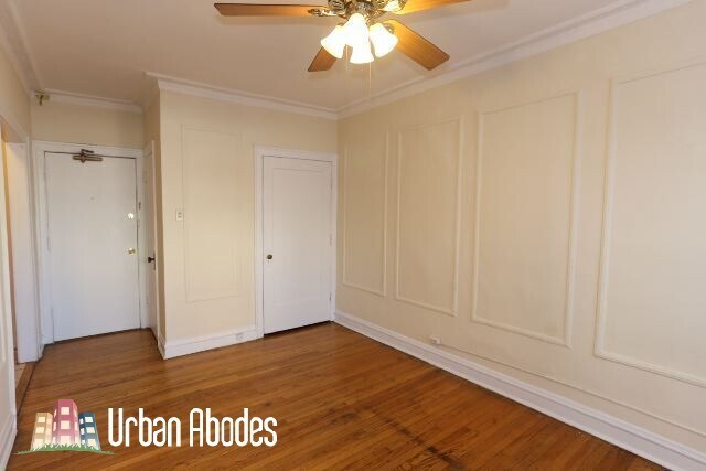 Building Photo - 1160 N Dearborn St