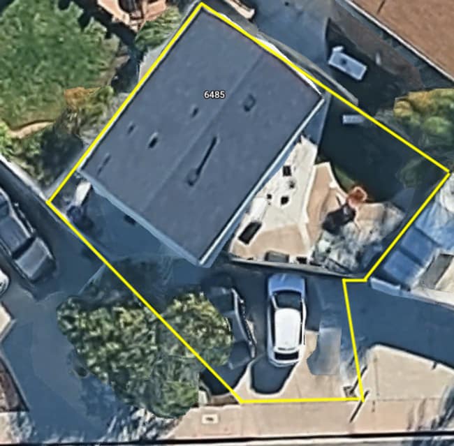 Building Photo - 4BD house on Montezuma, Private Yard and Driveway! (Lease out, pending signatures. Check back in ...