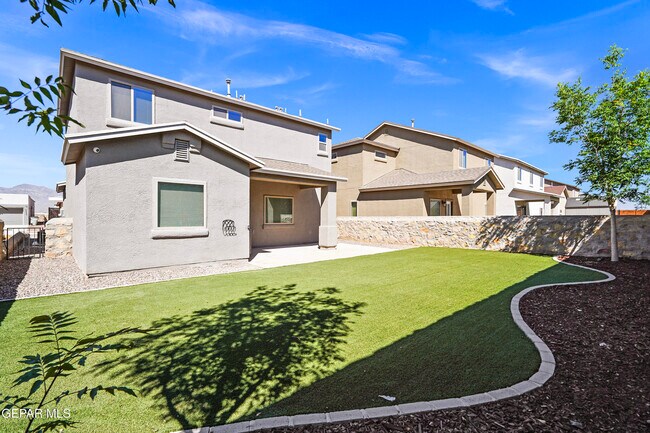 Building Photo - 6929 Black Mesquite Dr