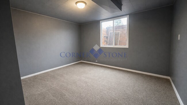 Building Photo - Large Spacious Home in Caldwell!