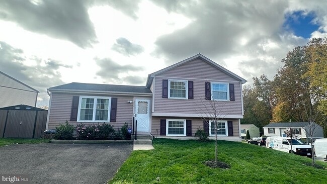 Building Photo - 8111 Brown Ct