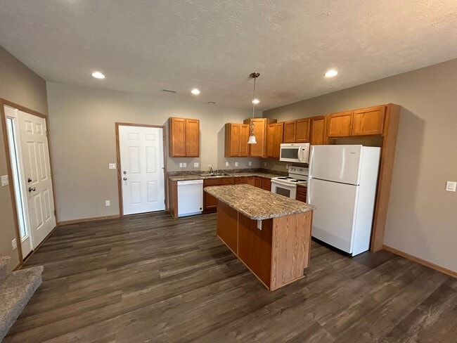 Building Photo - 5976 Haswell Pl