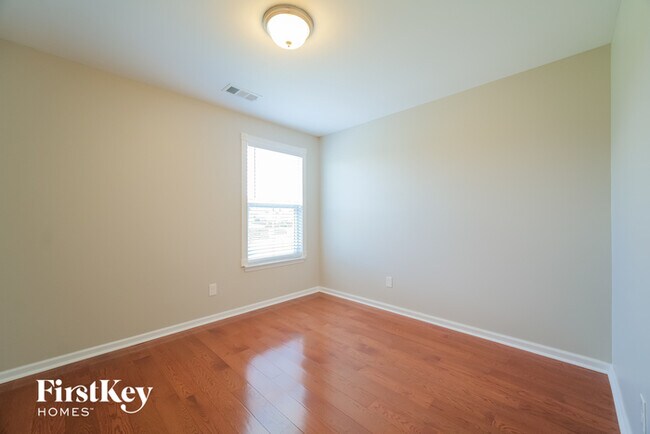 Building Photo - 1620 Brockton Ln
