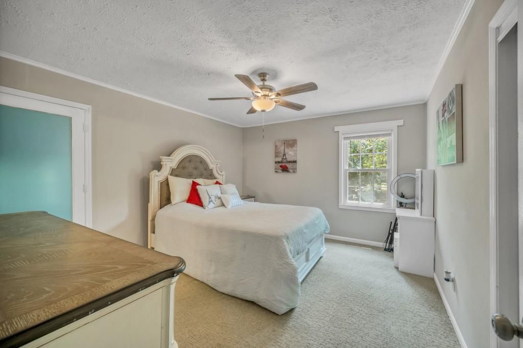 Building Photo - 83 Summit Ridge Cir SE