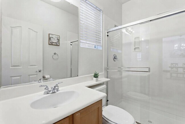 Building Photo - 24 E Heritage Dr