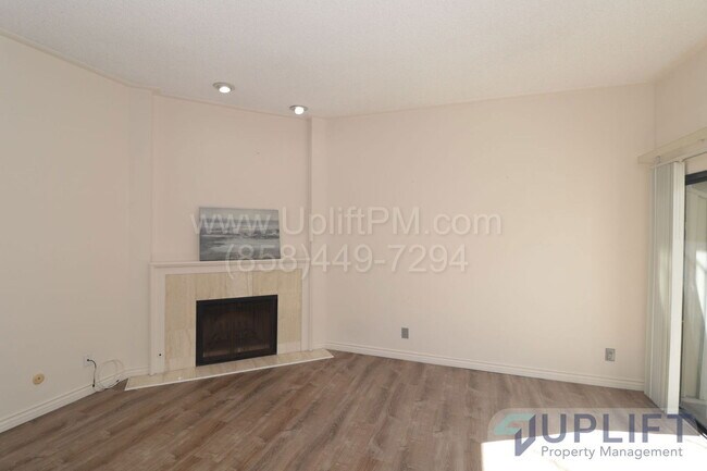 Building Photo - 5170 Clairemont Mesa Blvd