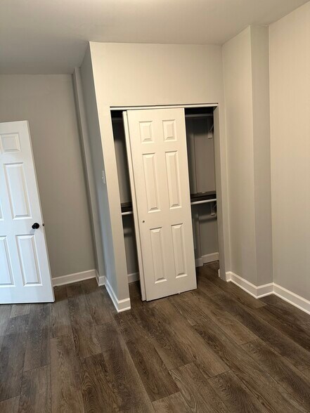 Bedroom 3 Closet - 9215 S State St