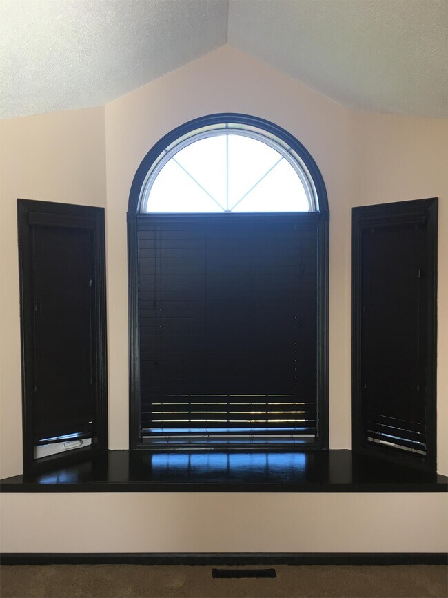 Building Photo - 5726 Egret Ave