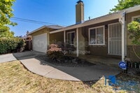 Building Photo - 126 Lain Dr