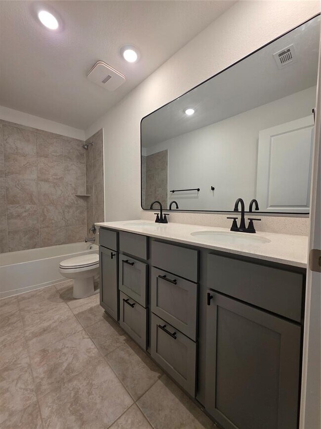 Building Photo - 561 Pepperbark Loop