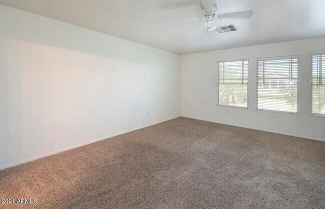 Building Photo - 12225 W Flanagan St