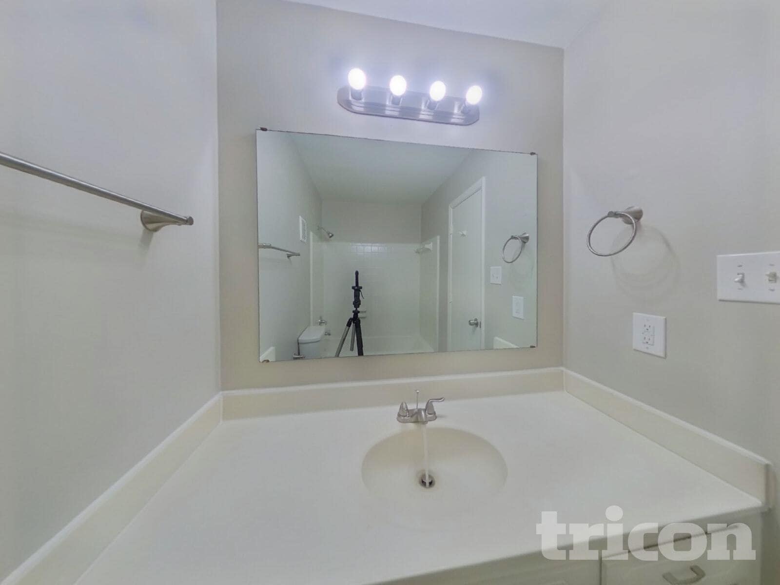 Building Photo - 911 Burtonwood Cir