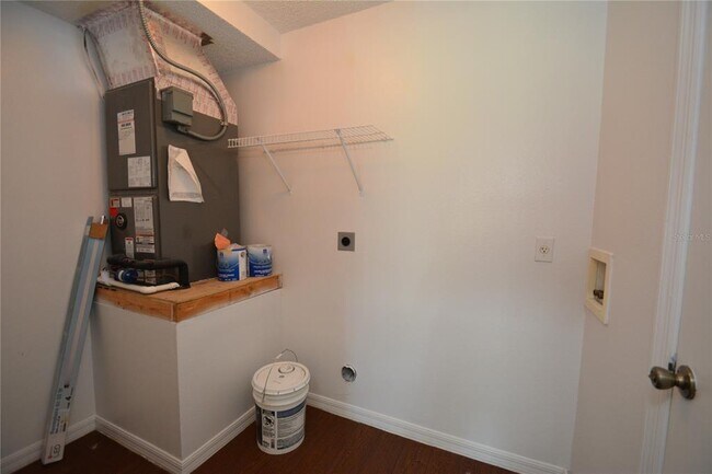 Building Photo - 85 Red Mill Dr