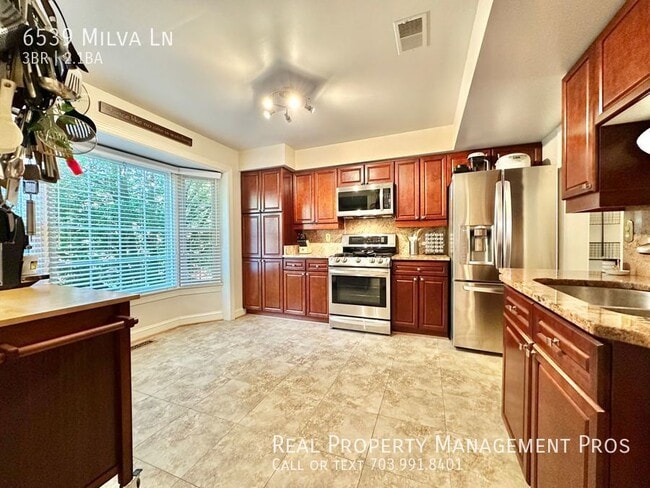 Building Photo - 6539 Milva Ln