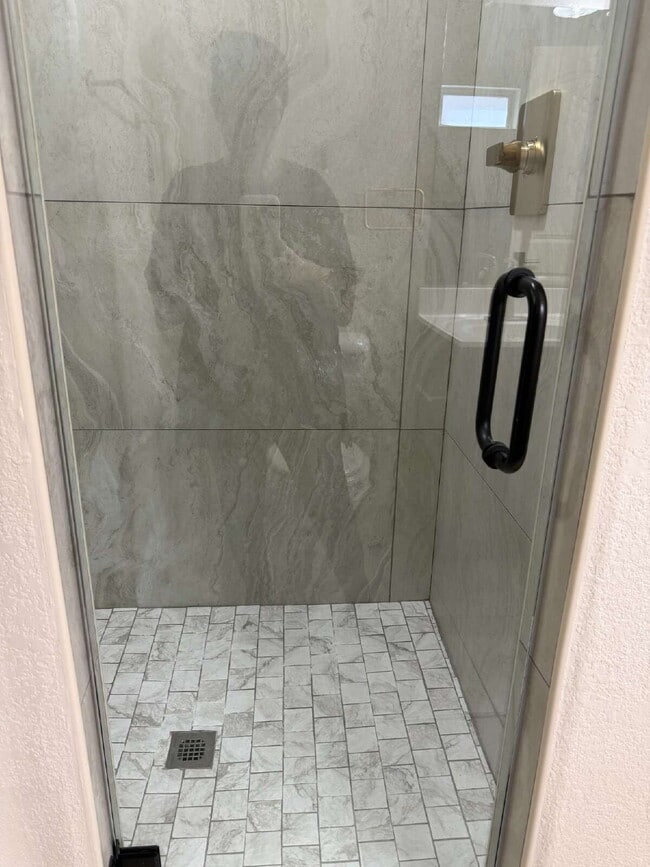 Building Photo - 3737 Tierra Campa Dr